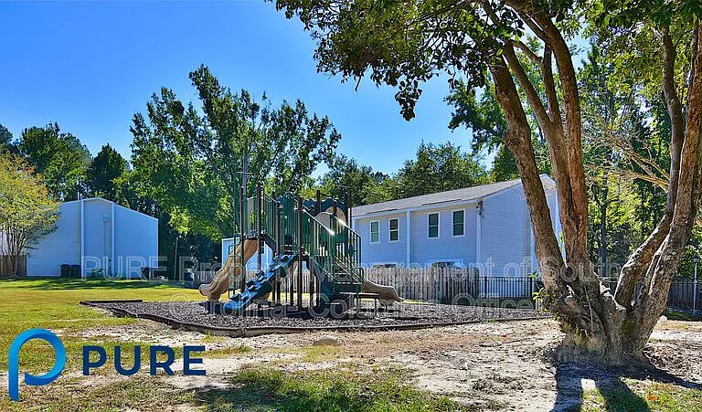 308 Percival Rd — Photo 47