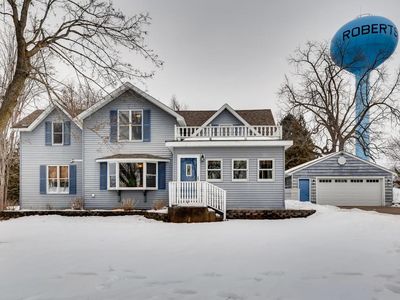 207 W Ash St, Roberts, WI, 54023