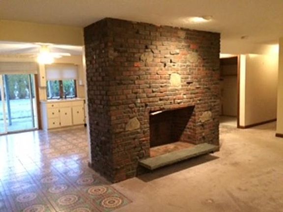 2nd image of 277 Sargent St #1
