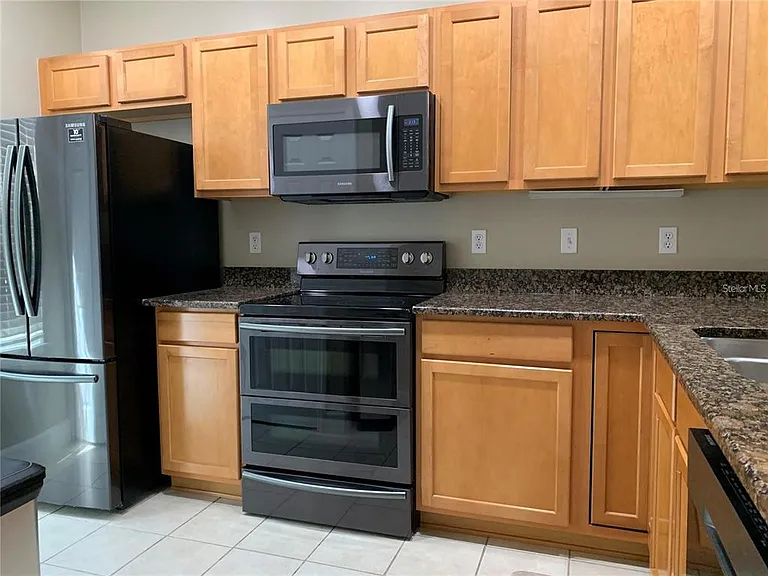 887 NW 21st Ave #887 — Photo 12