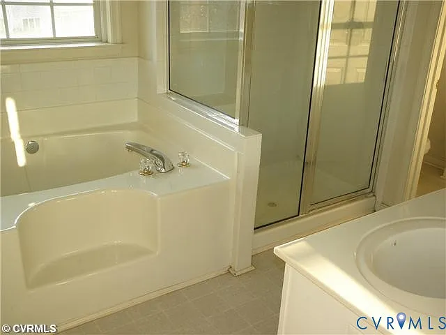 10520 Runnymeade Dr — Photo 5