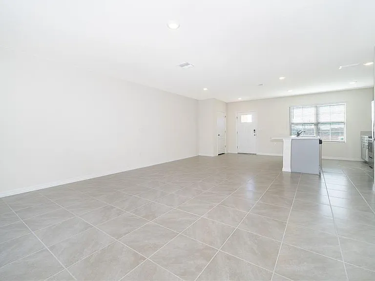 1815 Red Canyon Dr — Photo 11