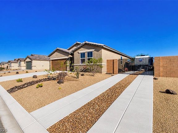 3rd image of 3574 E Umatilla Ave