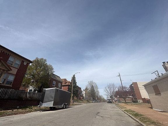 5th image of 2901 Meramec St