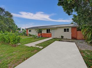1001 NE 110th St, Biscayne Park, FL 33161
