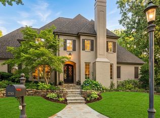 2245 Caylors Wood Cv, Germantown, TN 38138