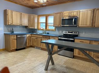 434 Erie St APT A, Honesdale, PA 18431