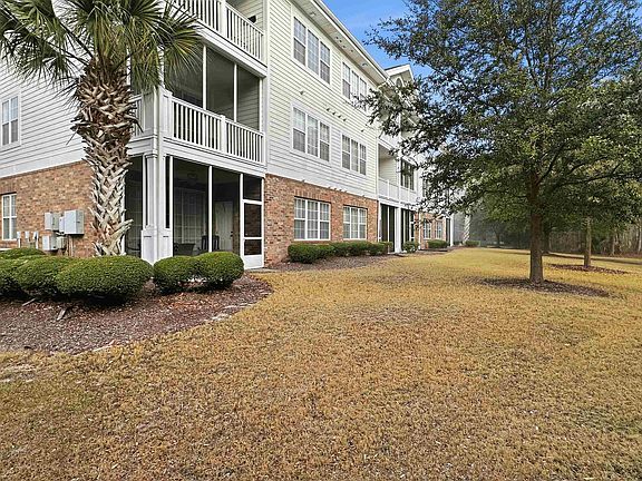 4th image of 6015 Catalina Dr. #114