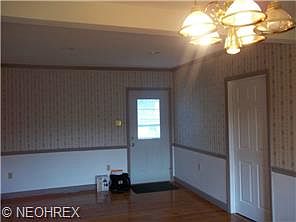 4th image of 326 W Pine St