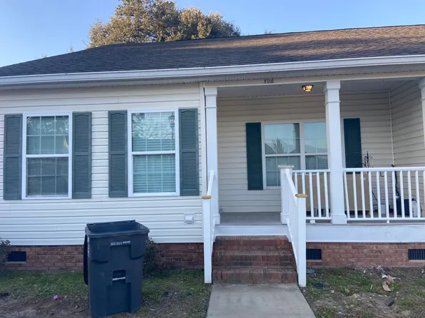 124 Summerpath Ct, West Columbia, SC 29169