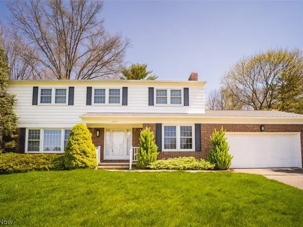 2695 Everest Cir, Akron, OH 44333