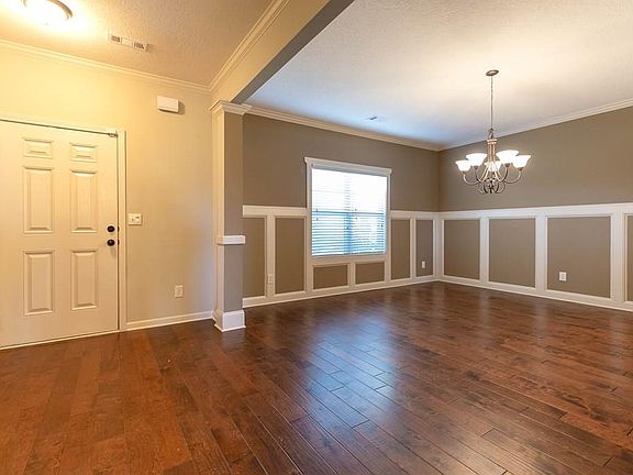 5th image of 7 Mill Dr