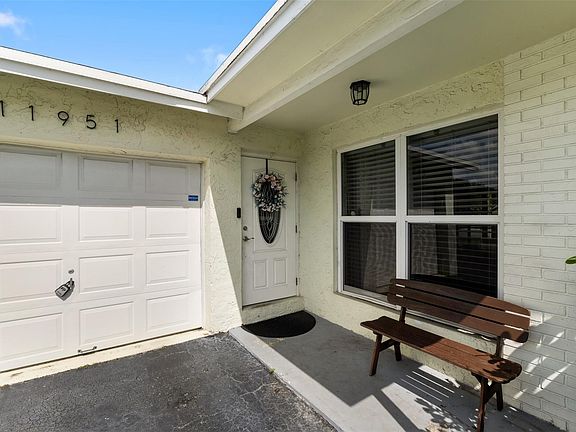 4th image of 11951 NW 33rd Street