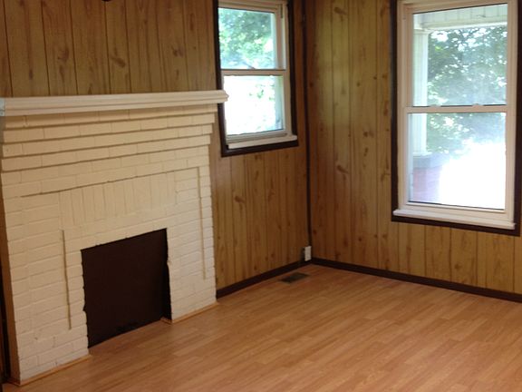 2nd image of 1152 Massachusetts Ave