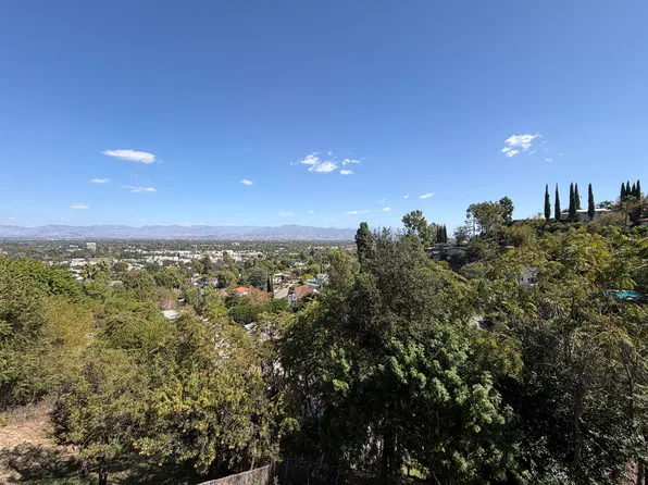 4056 Witzel Dr, Sherman Oaks, CA 91423