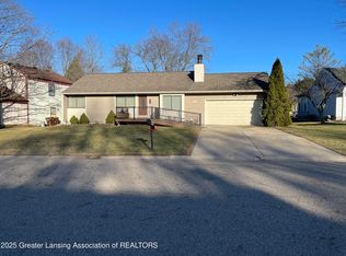 331 Park Meadows Dr, Lansing, MI