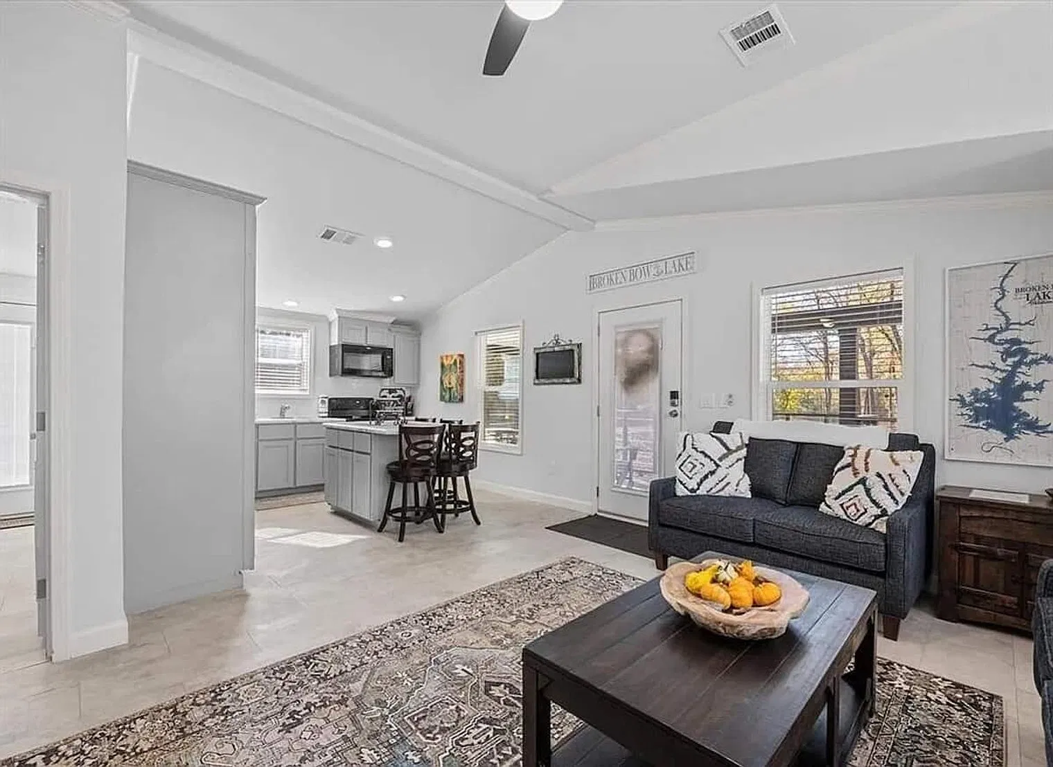 2 bed, 2.0 bath, $2,990 — Photo 3