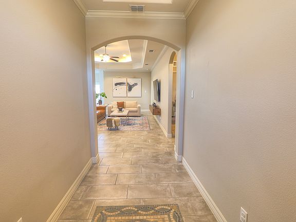 3rd image of 7517 Diamond Dr