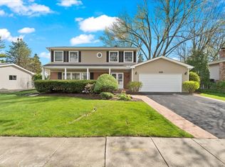 929 Crestfield Ave, Libertyville, IL