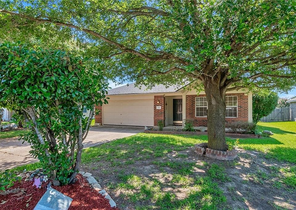 1st image of 104 Lone Star Blvd