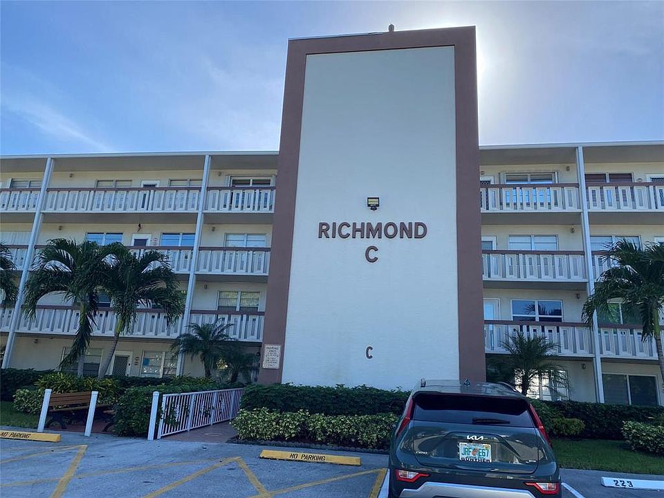 1st image of 327 RICHMOND C #327
