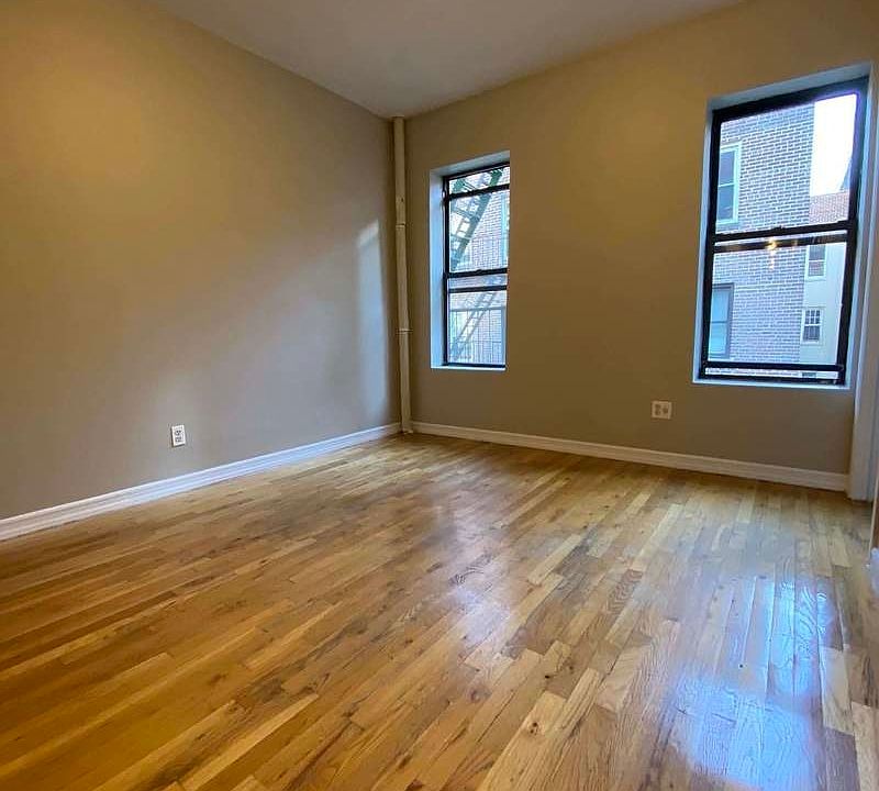 1st image of 318 E 78th St #27C