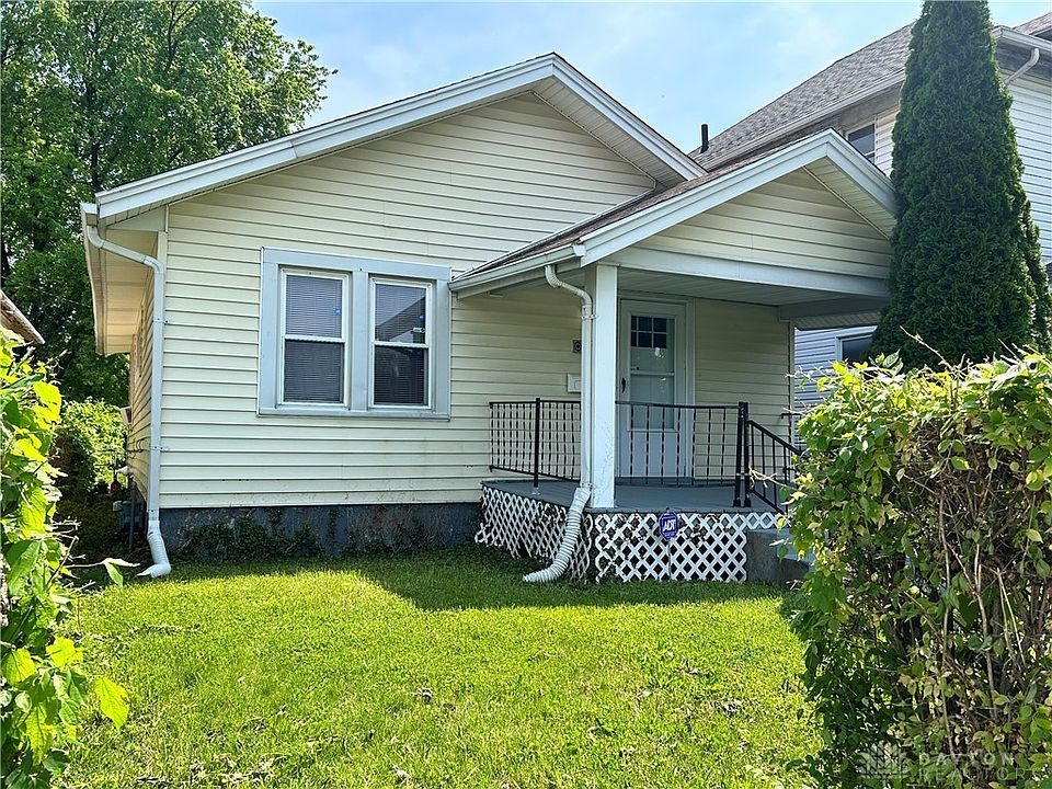 1st image of 1030 W 1st St
