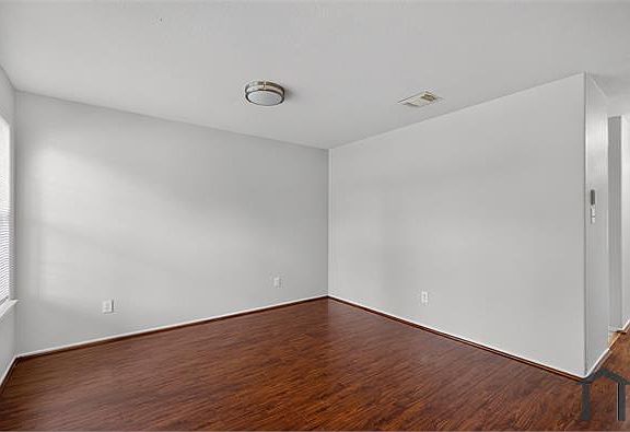 5th image of 7718 American Holly Ct