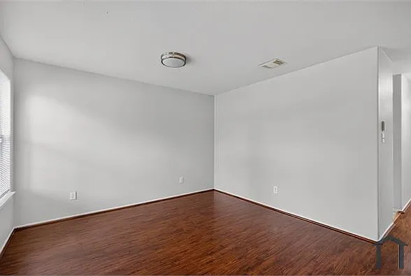 7718 American Holly Ct — Photo 5