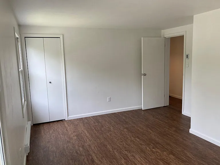 52 Fairview Ave #B — Photo 7