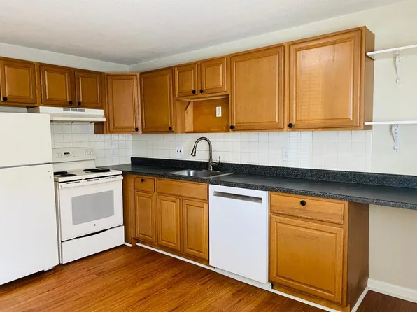 1 Nicholas Rd, Framingham, MA 01701