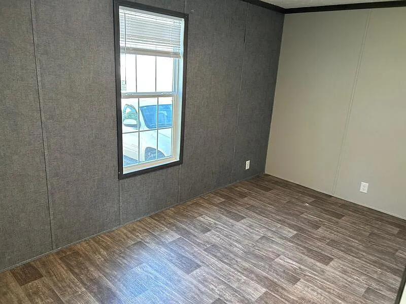 3 bed, 2.0 bath, $1,250 — Photo 2