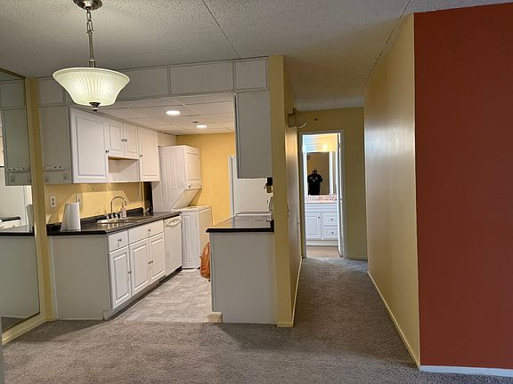 4th image of 5911 Edsall Rd APT 601