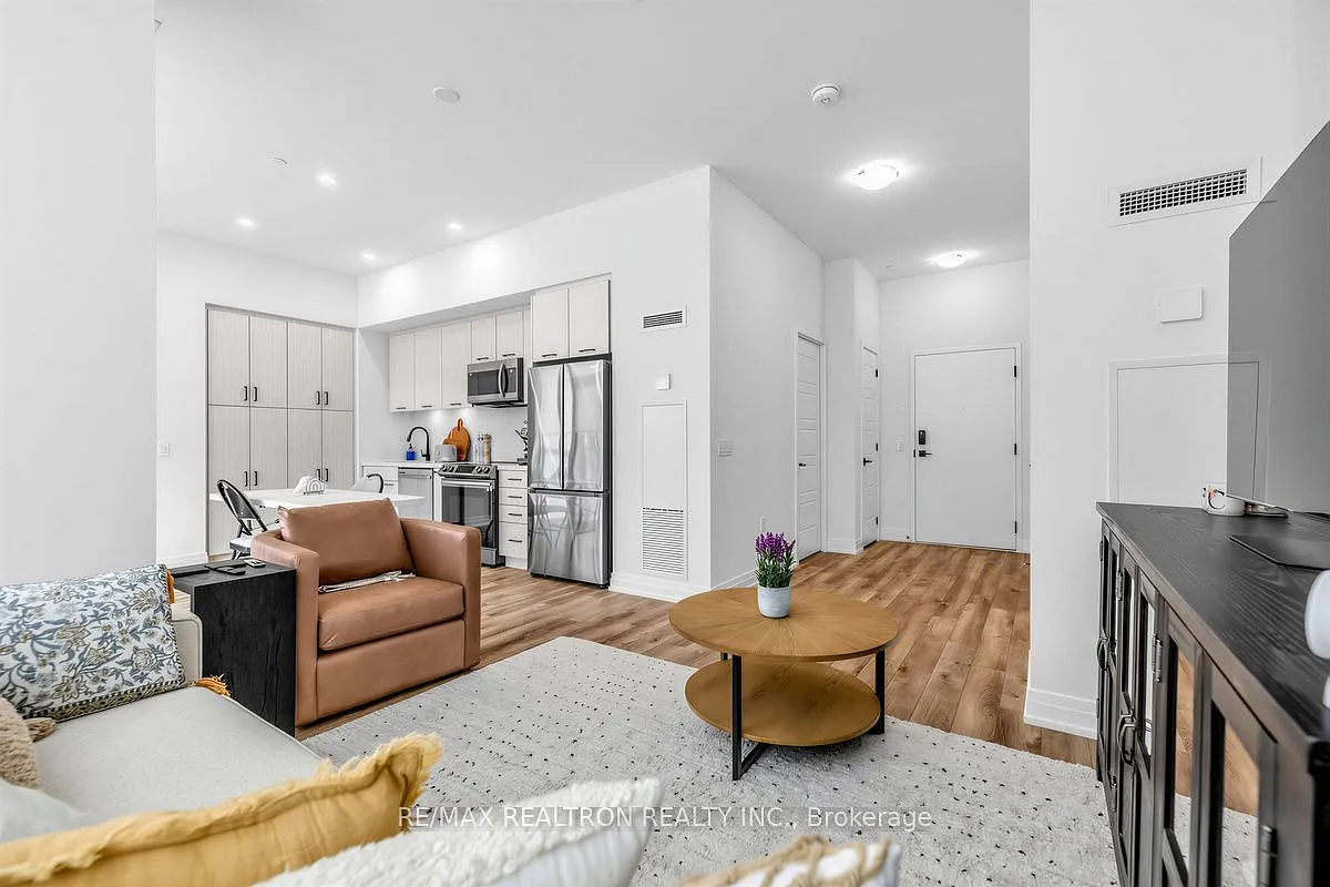 2 bed, $2,800 — Photo 3
