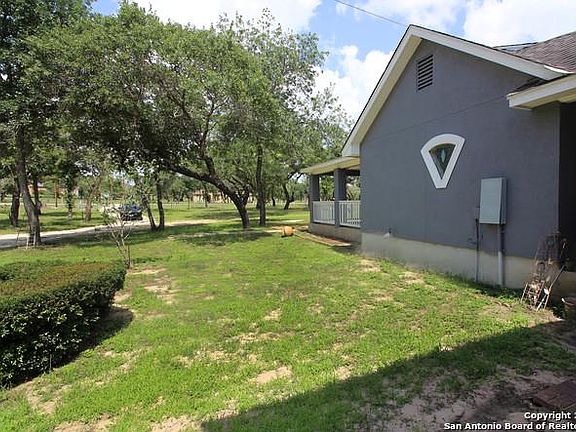 5th image of 285 Saddle Ln