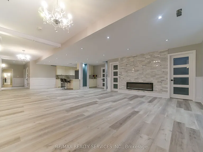 20 Malaspina Close #BASEMENT — Photo 3