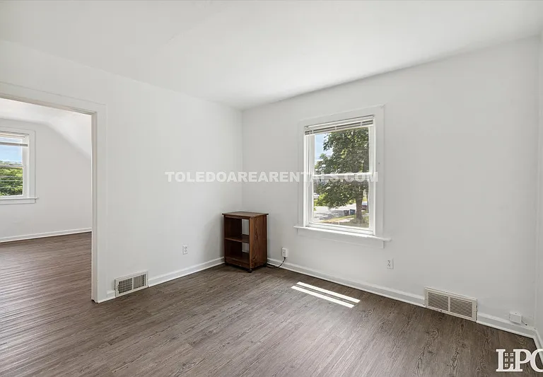 3843 Peru St #3 — Photo 7