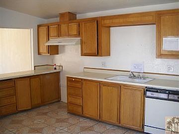 5th image of 47800 Madison St Unit 20
