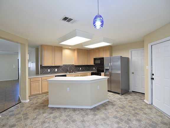 5th image of 8725 Sage Meadow Dr