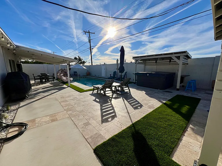 7301 E Almeria Rd — Photo 4