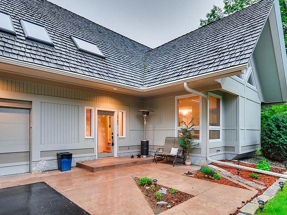 3rd image of 3780 Briarwood Ln