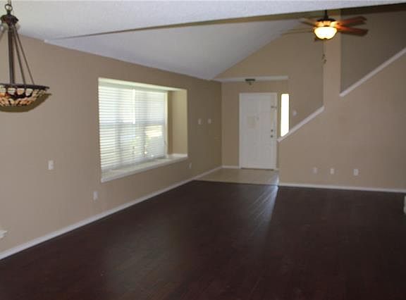 3rd image of 1673 Prescott Cir