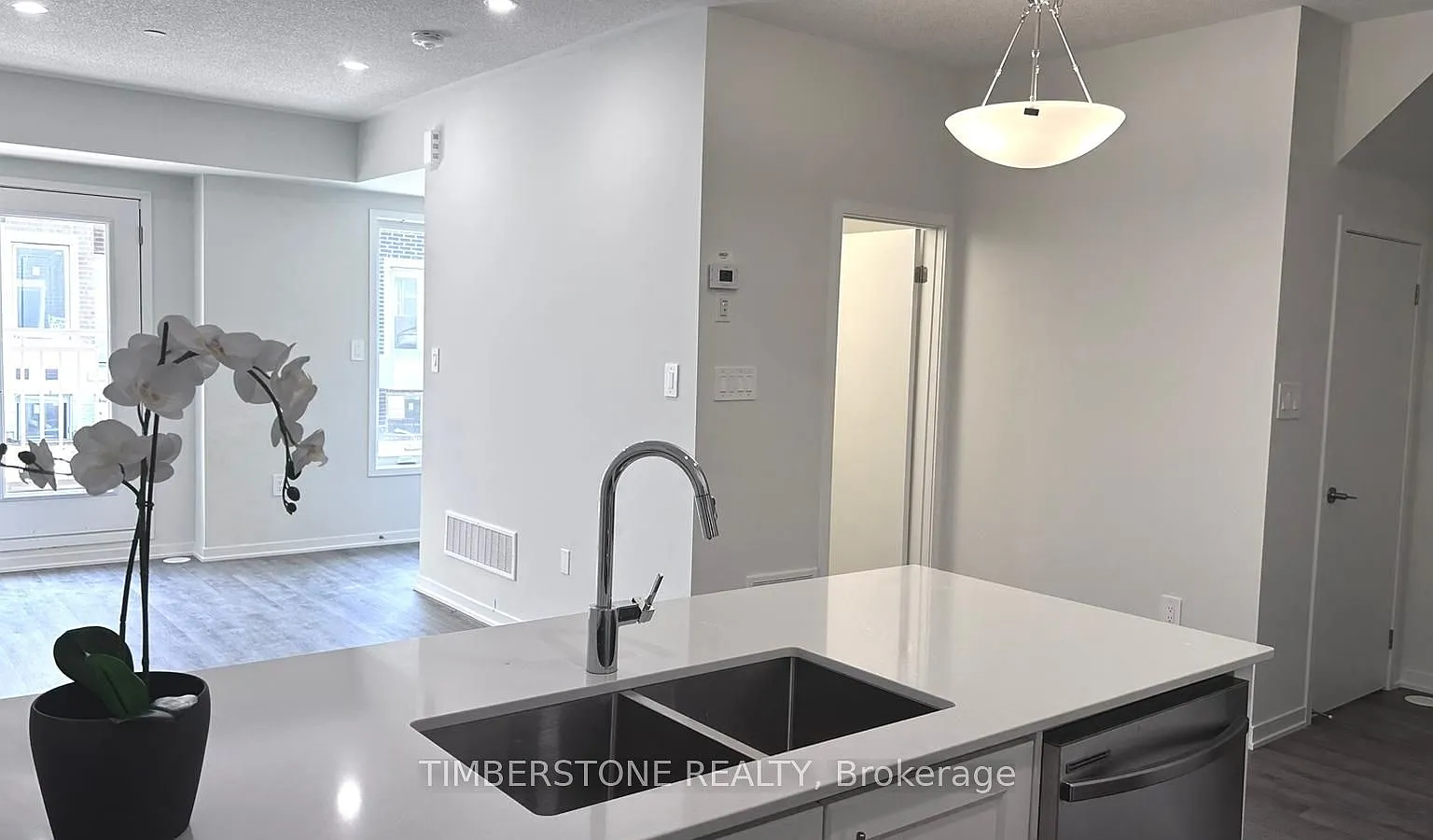2 bed, $2,750 — Photo 3