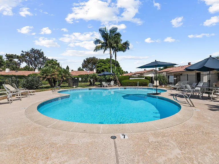 7025 Estrella De Mar Rd — Photo 44