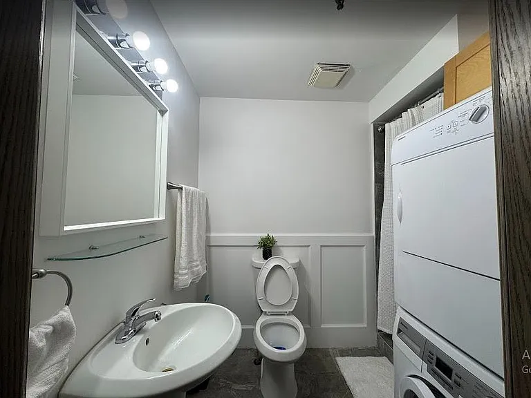 777 Burrard St #11 — Photo 5