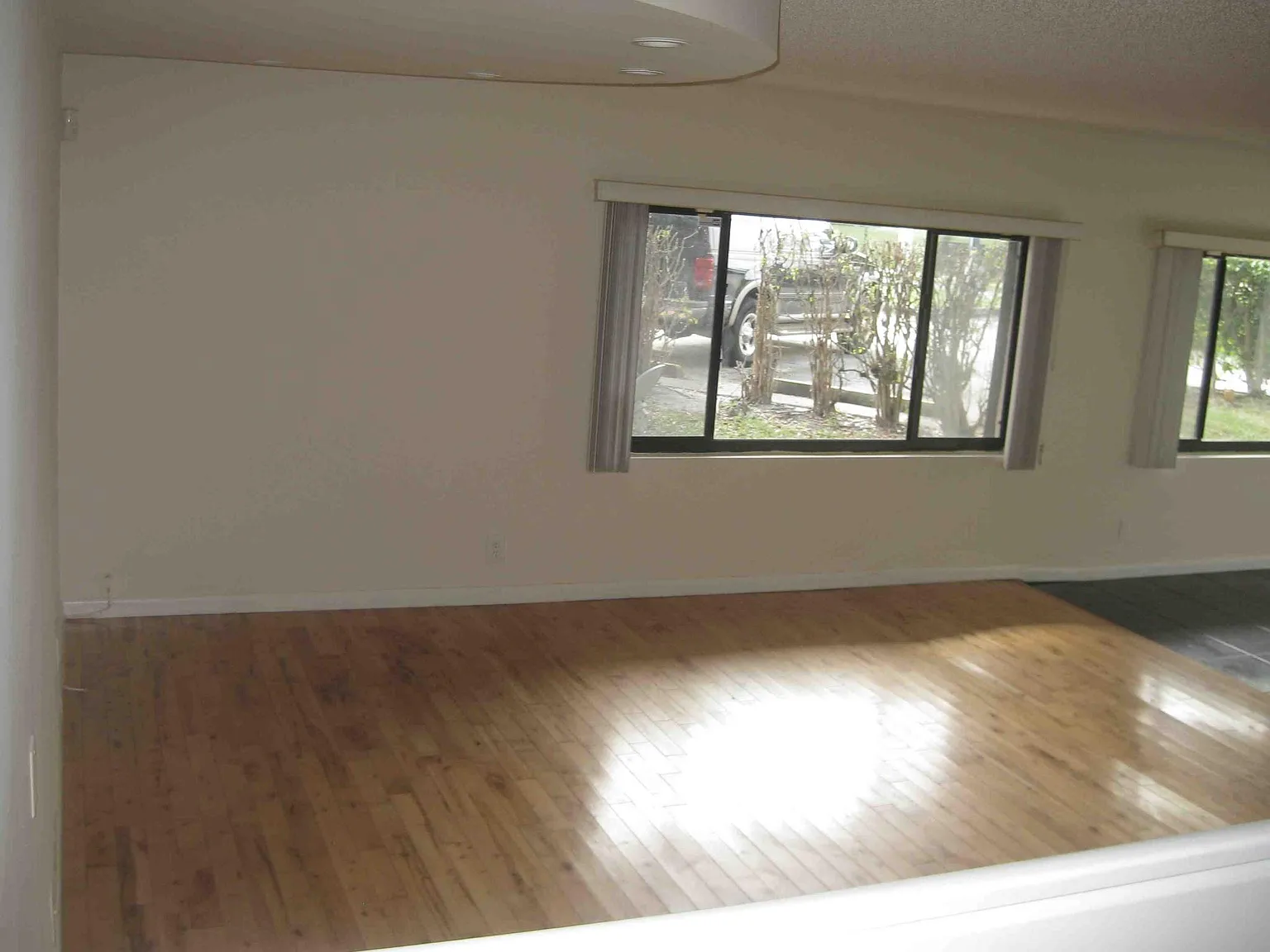 2 bed, 1020 sqft, $2,000 — Photo 4