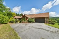Bearwallow Rd-2205-001