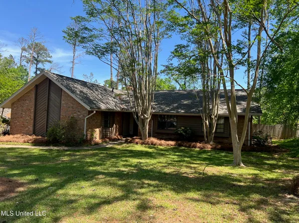 211 Magnolia Trl, Brandon, MS 39047