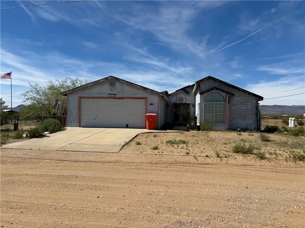 3871 N Mormon Flat Rd, Golden Valley, AZ 86413