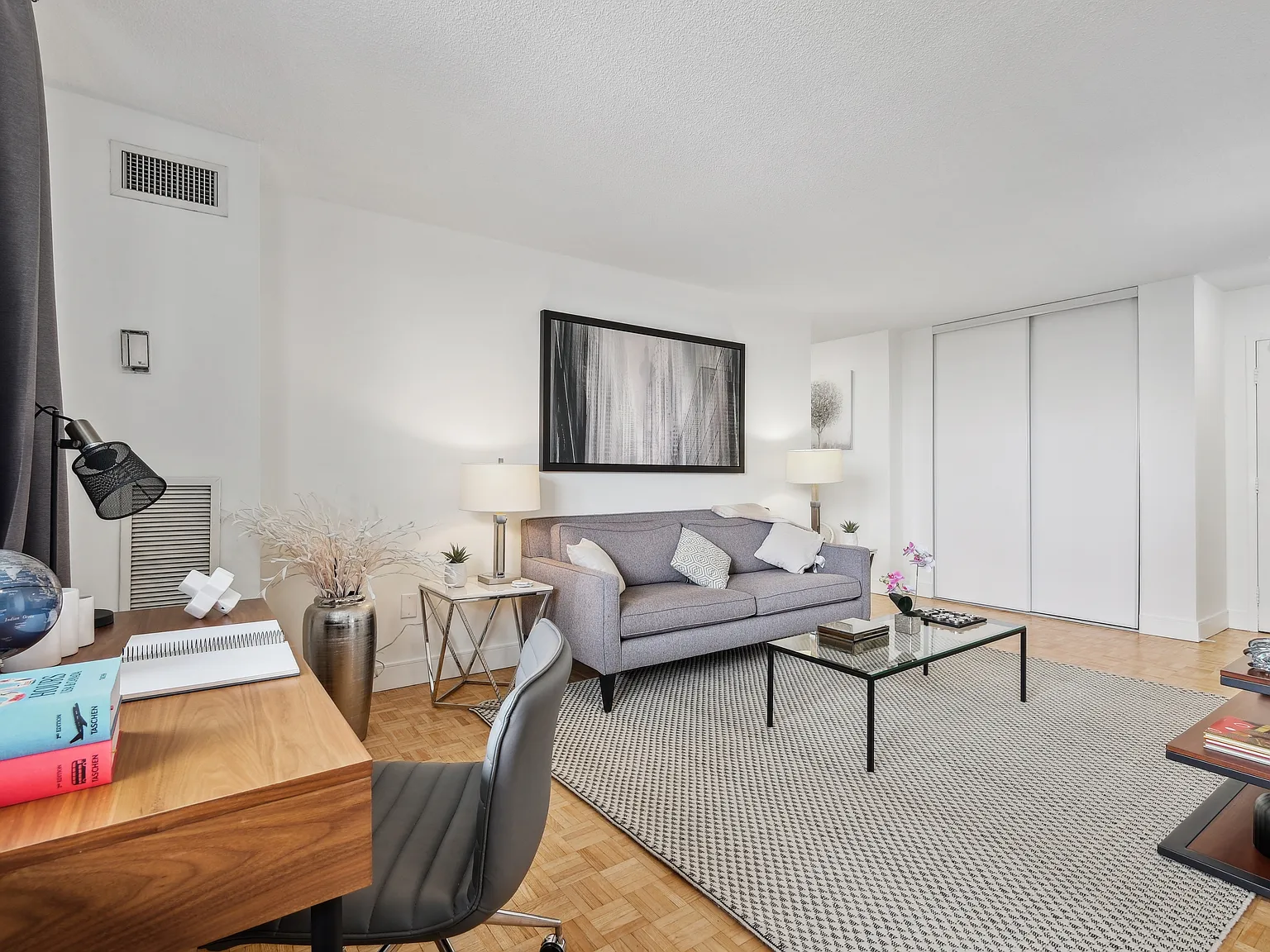 The Residence at Weston — Photo 4